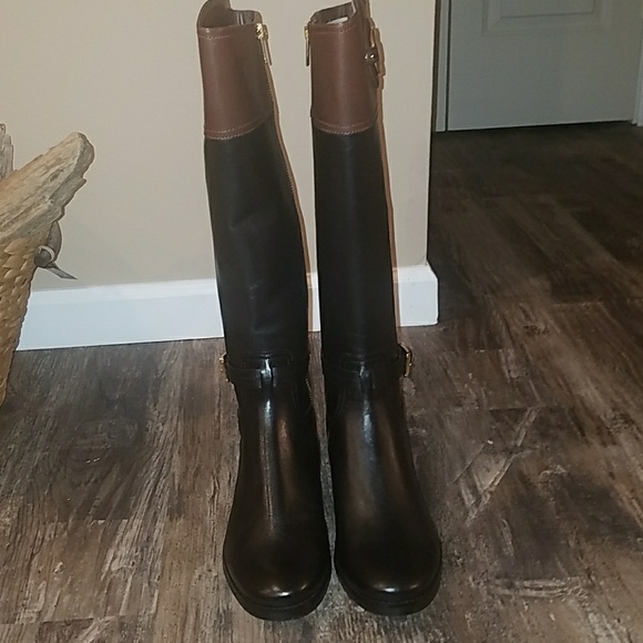 Michael Kors Stockard Boot - Picture 2 of 6